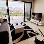 Stylish, Modern, Cute As A Button - Braddon Cbd