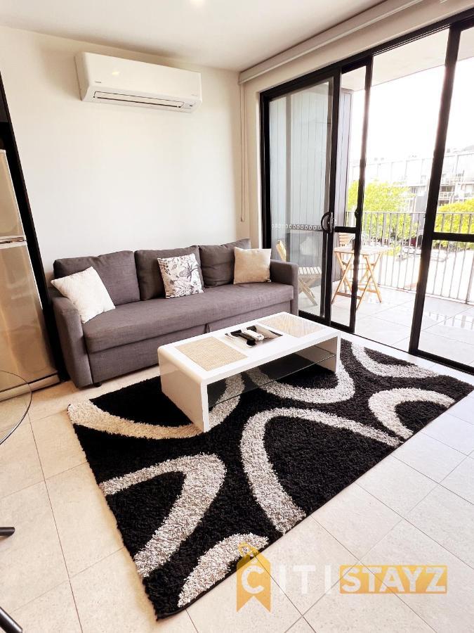 Apartment Stylish, Modern, Cute As A Button - Braddon Cbd Canberra