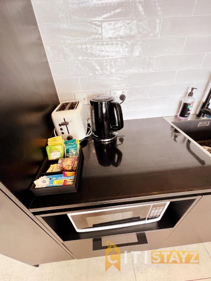 Apartment Stylish, Modern, Cute As A Button - Braddon Cbd *